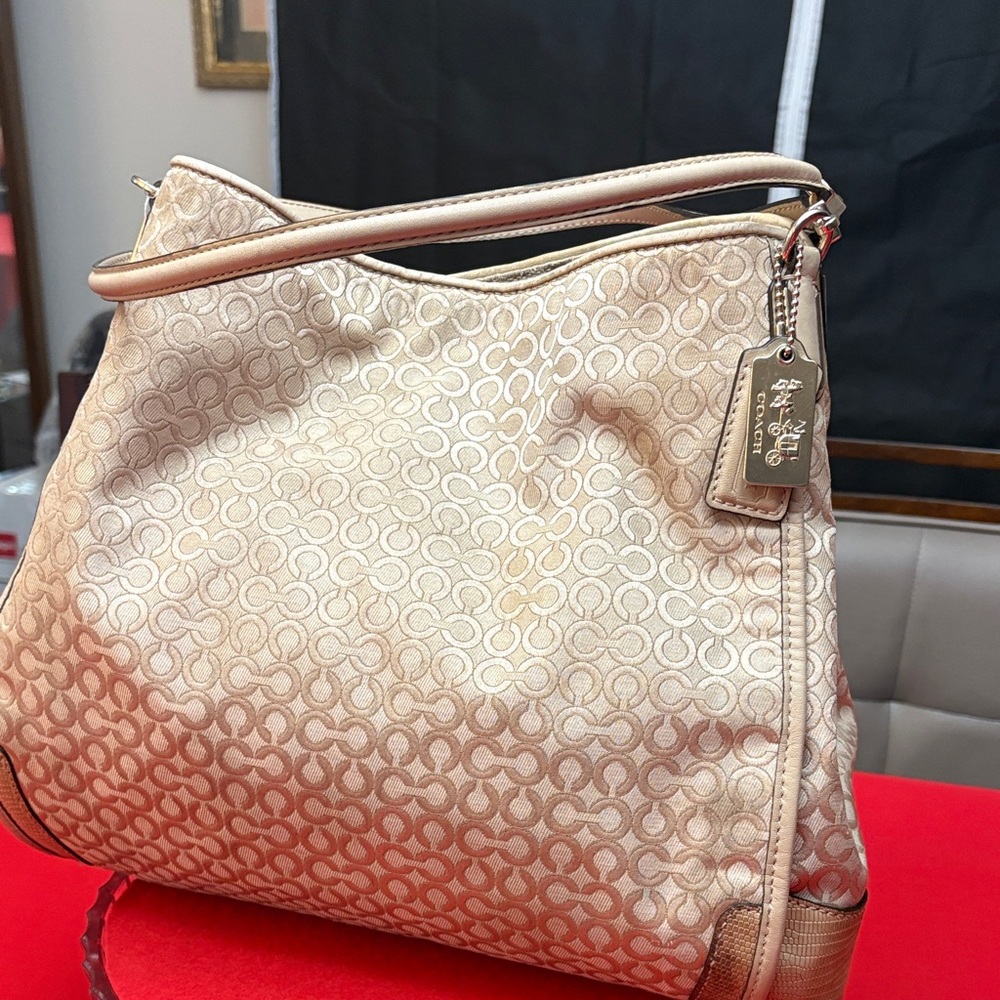 EUC Coach Gold Jaquard patterned Bag - Picture 2 of 13